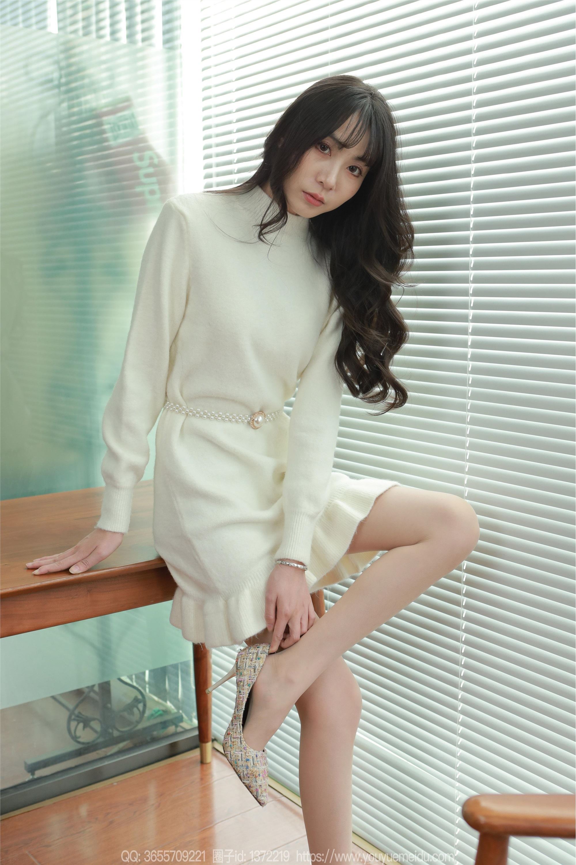 IESS异思趣向  2024.12.23 丝享家 1931 团团《白裙肉丝》